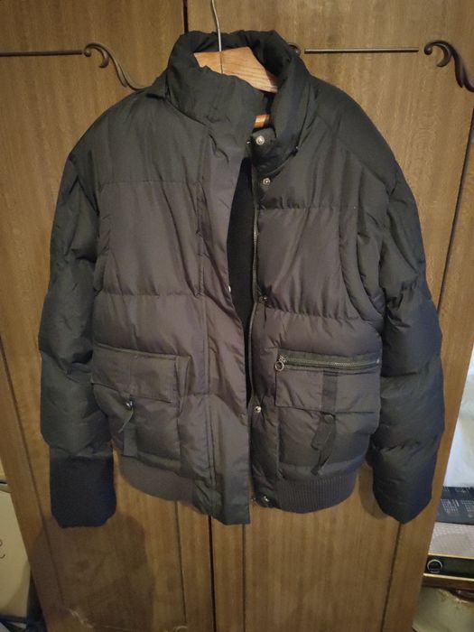 Жіноча курточка в гарному стані