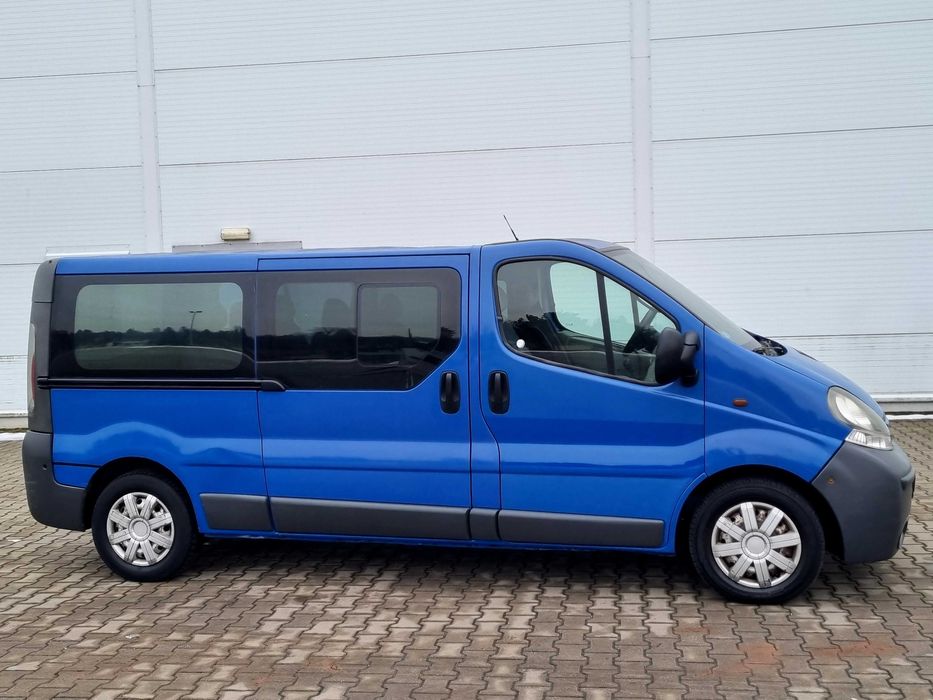 Nissan Primastar 1.9D 2004r *LONG* 9-Osobowy * ( Vivaro/Trafic ) *BUS*