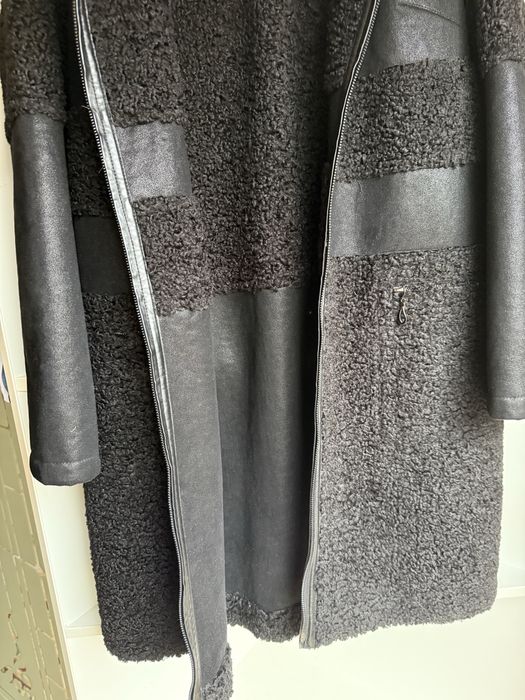 Жіноче стильне двосторонне пальто з штучного каракуля. Італія. Xl