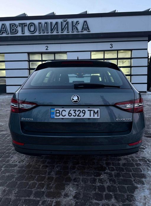 Skoda Superb 2018 2.0 TDI DSG