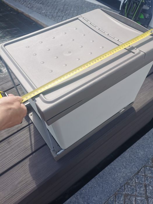 Balde de lixo com abertura automática