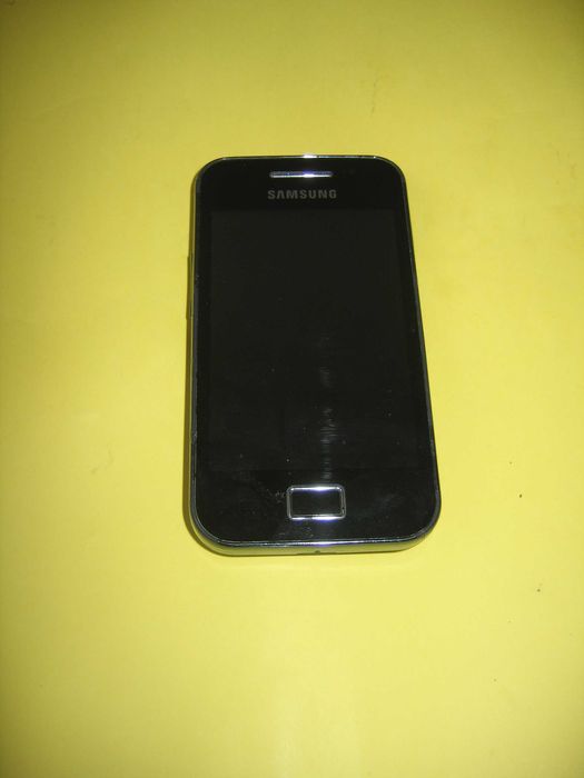 Samsung Galaxy Ace GT-S5830 3,5" + ładowarka - stan bardzo dobry
