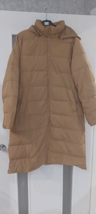 Продам  пуховик в  хорошому  стані