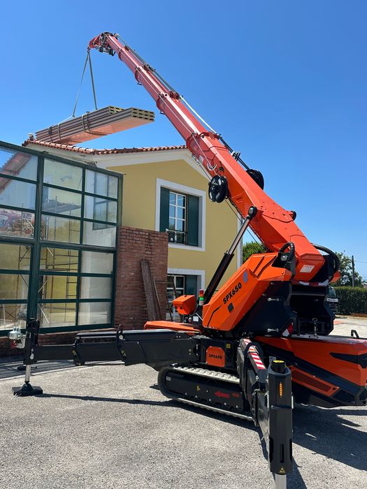 Serviço MiniGrua e Robôs de Vidro