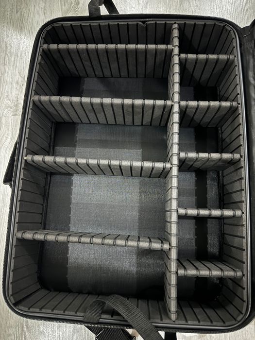 Професійна валіза для косметики