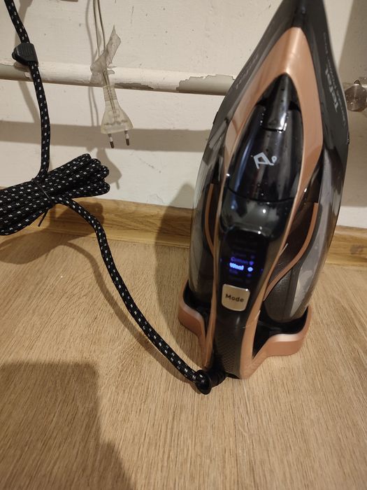 Продам парова праска Tefal Ultimate Power Pro FV9E50E0