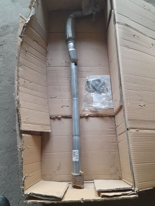 Sprzedam rurę wydechwą opel meriva A