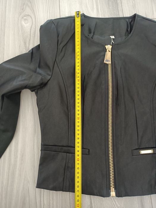 Śliczna ramoneska czarna S