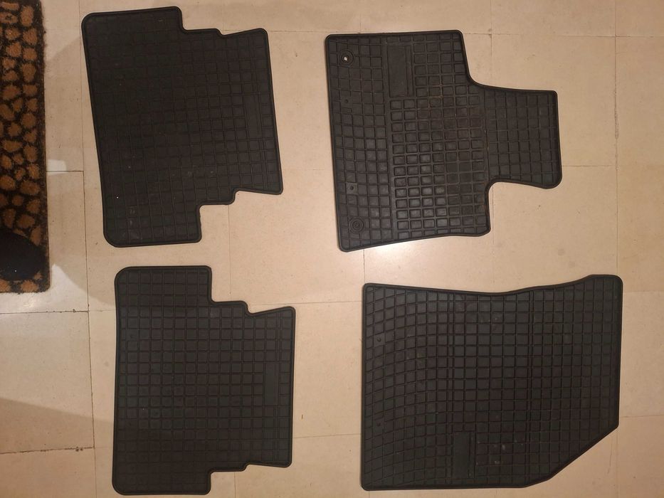 Tapetes borracha Peugeot 3008 NOVOS!