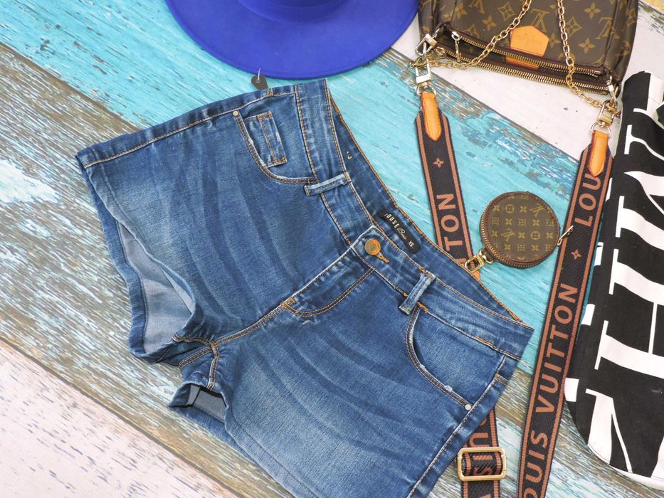 House świetne letnie szorty jeans XS
