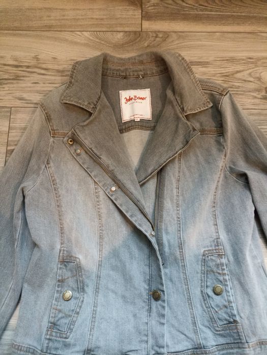 Jeansowa kurtka damska