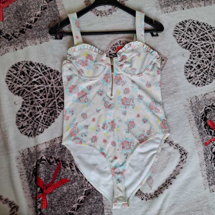 Body w stylu retro w kolorze ecru River Island