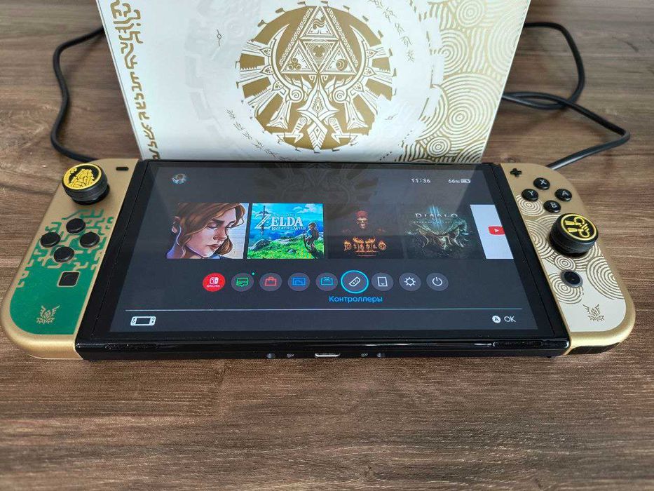 Nintendo Switch OLED (Zelda Limited Edition) + кейс и карта памяти
