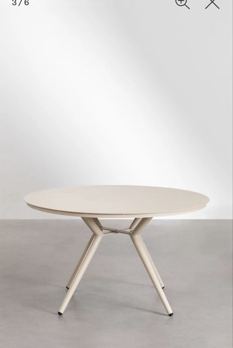 Okrągły stół ogrodowy z aluminium Sklum Valerie, średnica 125cm