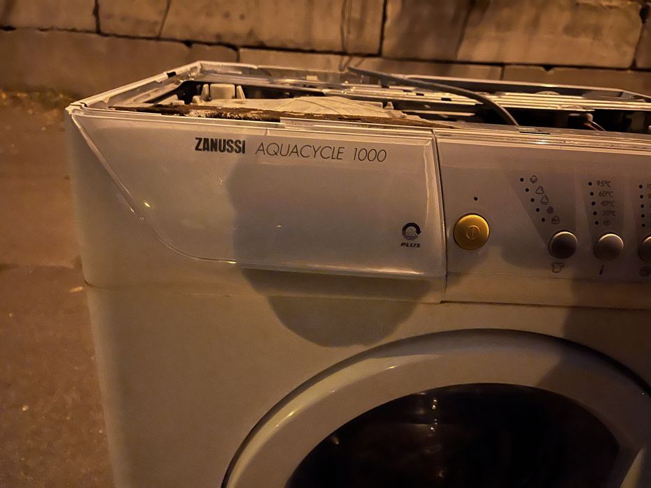 Запчастини для стиральной машини Zanussi ZWS 1040