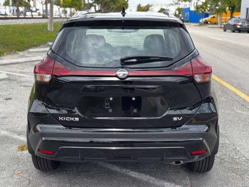 Nissan Kicks SV 2023