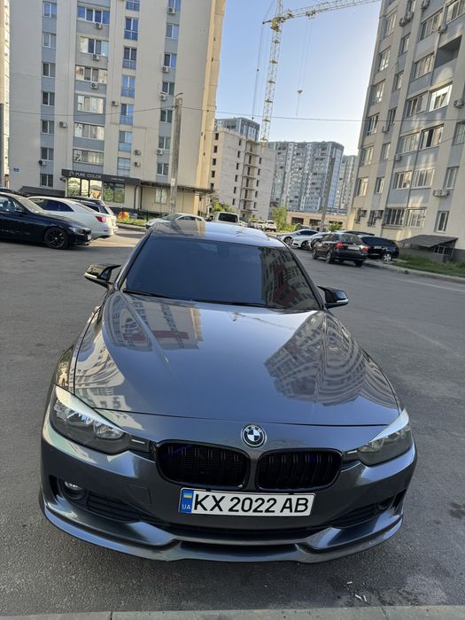 BMW F30 2014 год 2.0 twinturbo