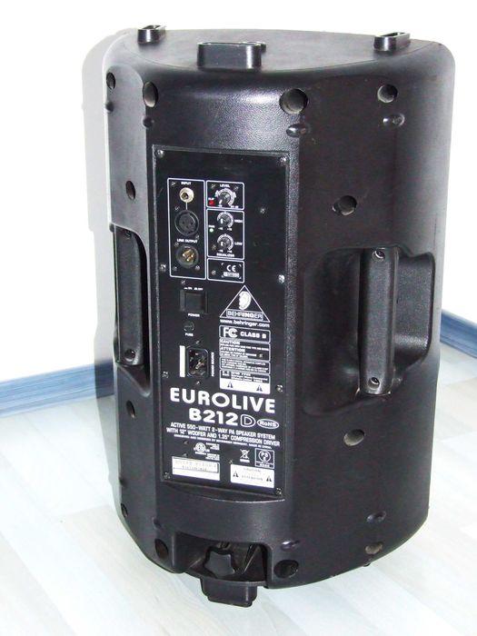 Kolumna głośnikowa Behringer Eurolive B212D