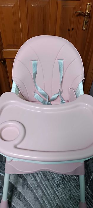 Стілець для годування