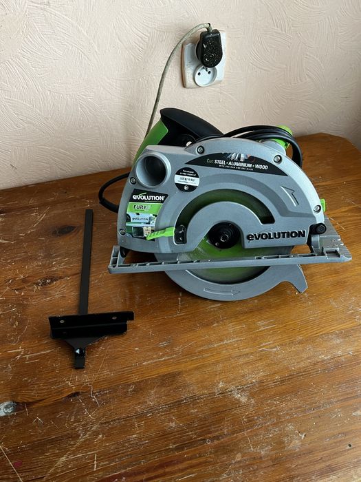 Pilarka tarczowa Evolution Fury 1B