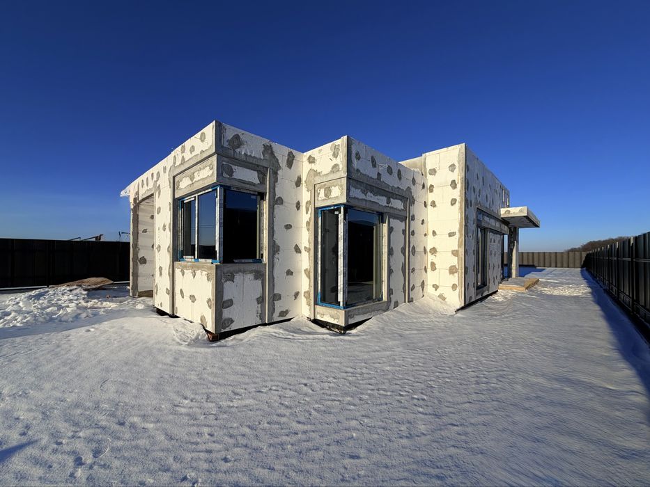 Продаж сучасного будинку, поруч з лісом у с.Струмівка