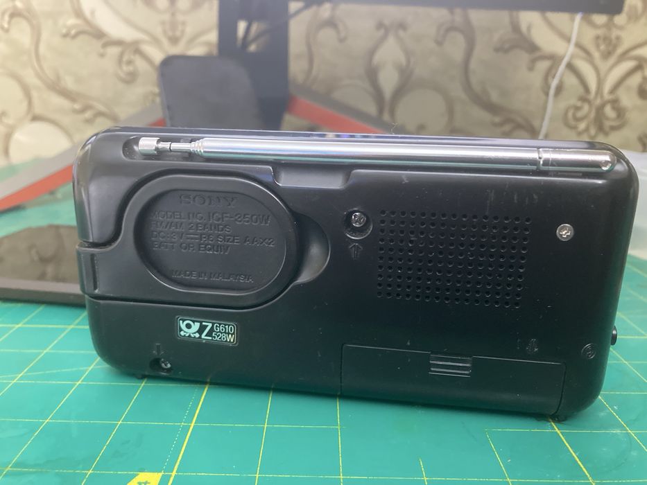 Sony ICF-350W FM приймач.