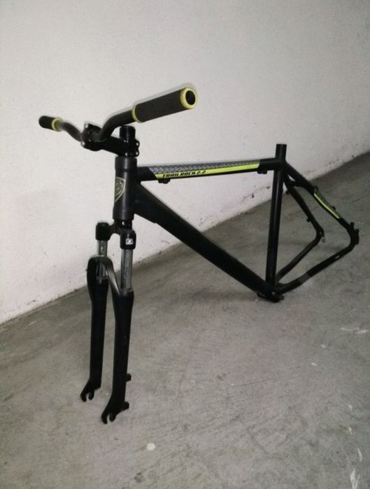 Rodas27.5 Suspensão  Quadro Transmissão Pneus
