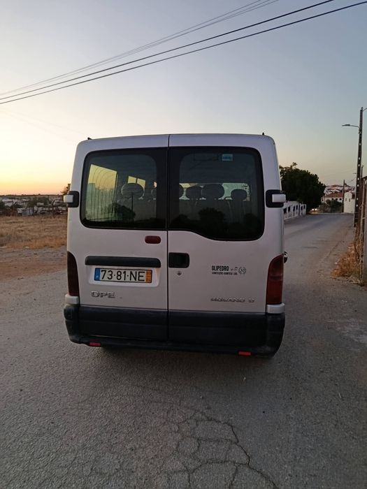Carrinha de 9 lugares