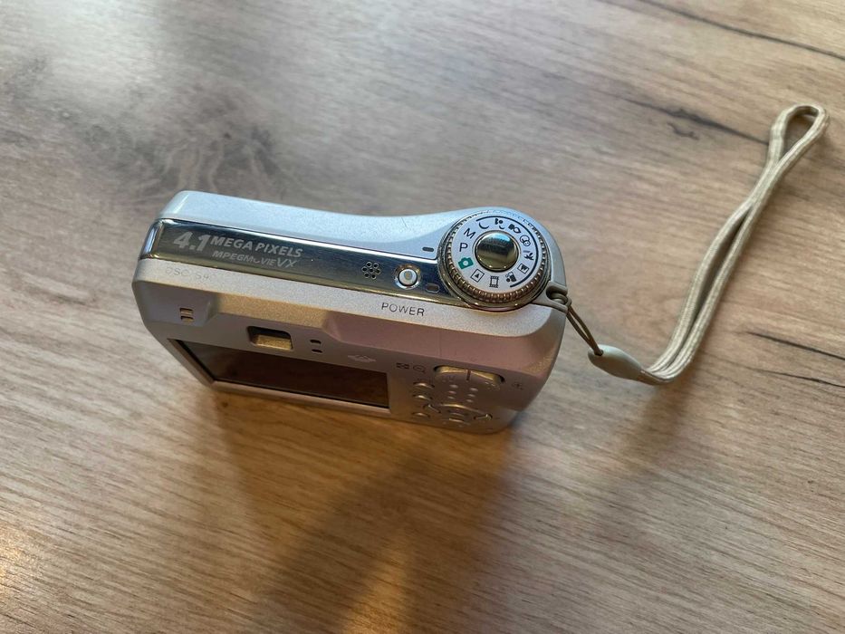 Aparat Cyfrowy Sony Cyber-shot DSC-S90 na baterie AA Srebrny vintage y2k