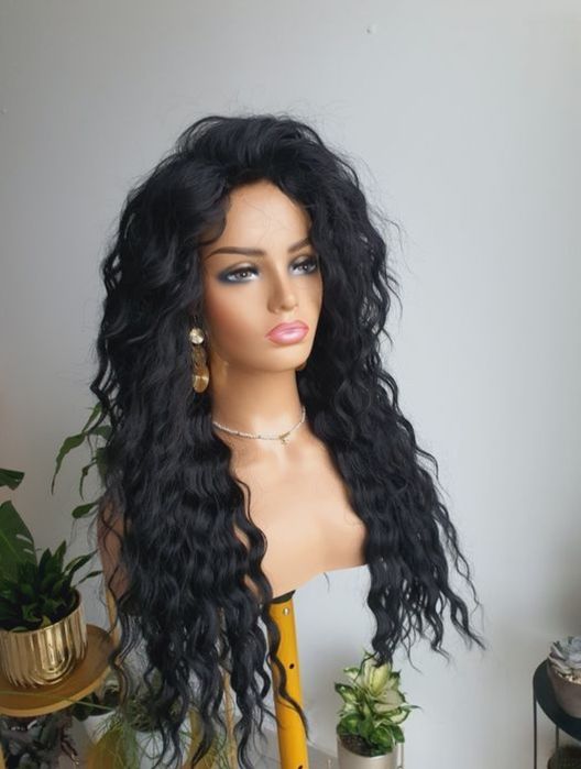 Peruka loki fale czarna naturalna fryzura Shakira