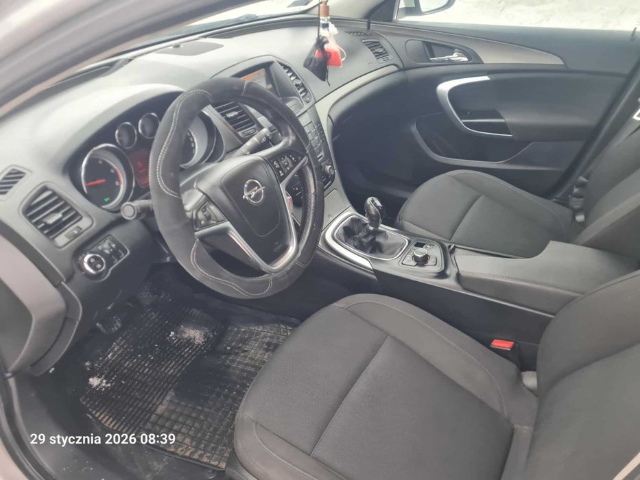 OPEL INSIGNIA super stan 2009r