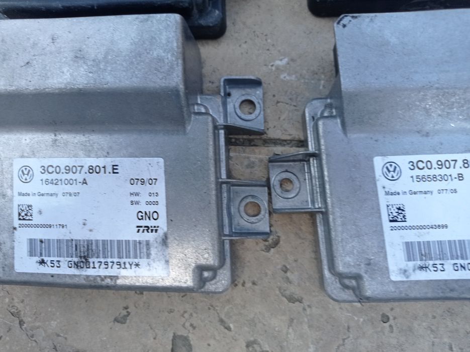 Блок керування ручним гальмом Volkswagen Passat B6 3C0907801B