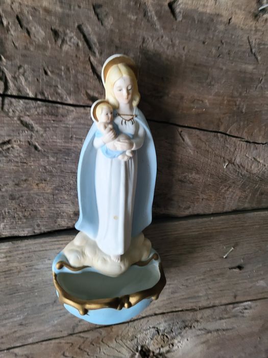 Maryja porcelanowa kropielnica Matka Boska