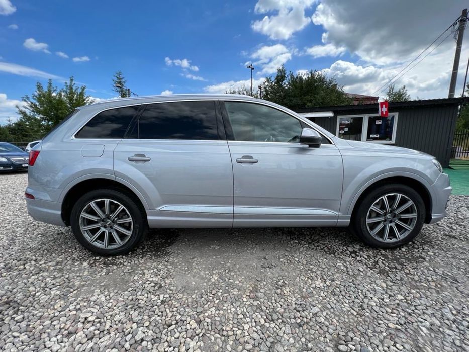 Продам Ауді Q7. Premium+ 2.0 бензин
