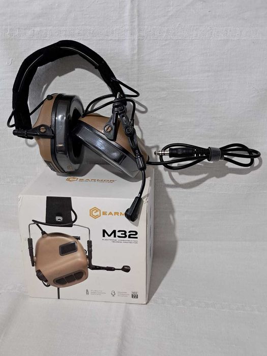 Навушники активні для стрільби з мікрофоном гарнітурою Earmor M32
