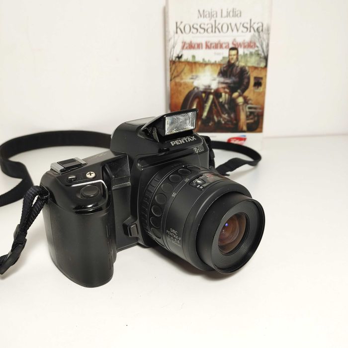 Analogowa Lustrzanka PENTAX Z-10 z obiektywem Pentax 35-80 1:4-5,6