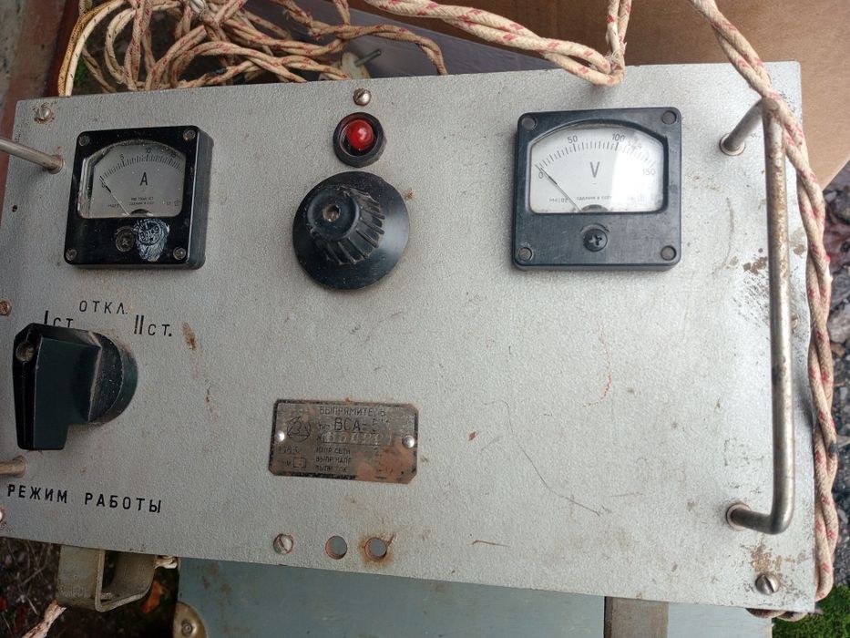 Зарядное для авто аккумулятор выпрямитель напряжения ВСА 5К СССР 1983