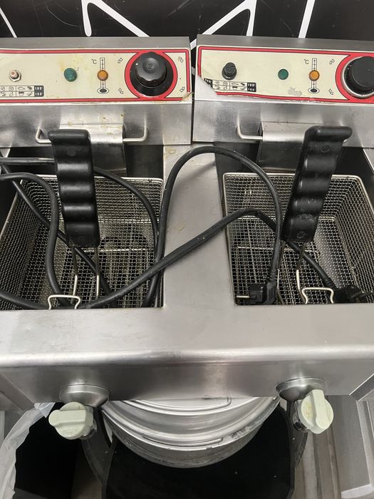 Fritadeira Dupla c/ Torneiras