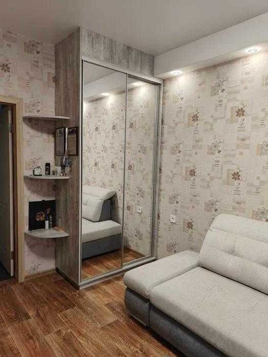 Сдам полн. 2- к.квартиру в р-не комплекса "Славутич-Арена"