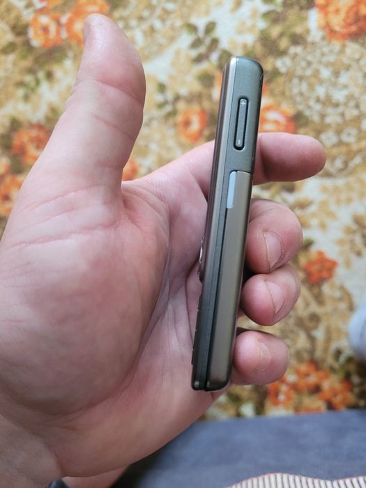 Nokia 6300i (з wi-fi )