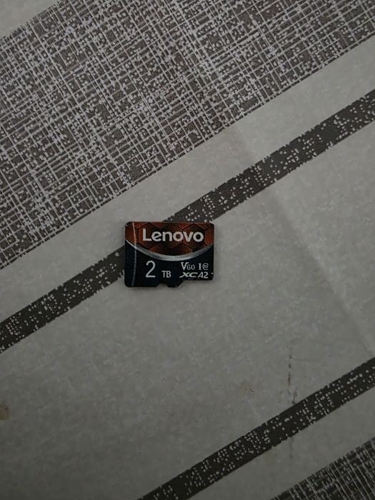 Lenovo Legion Go 512GB + 2TB microSD Lenovo + Dock + Logitech Pro X