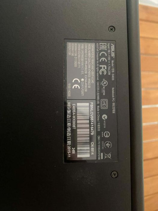 Portátil Asus E403S