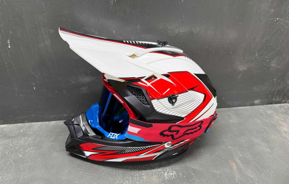 Шолом для мотокросу