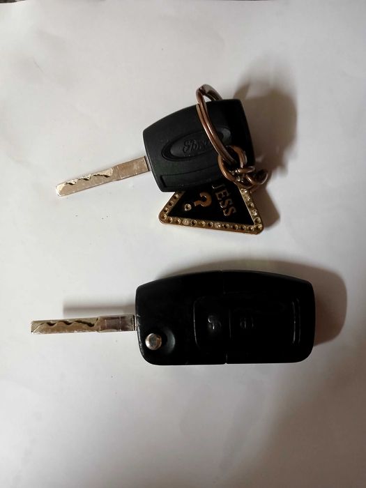Ford focus 2011 vende/troca