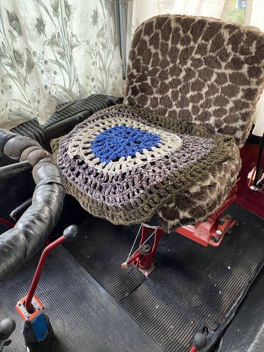 Екскаватор ЮМЗ на базі борекс