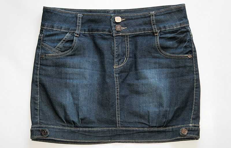 Jeansowa mini spódniczka rozmiar M