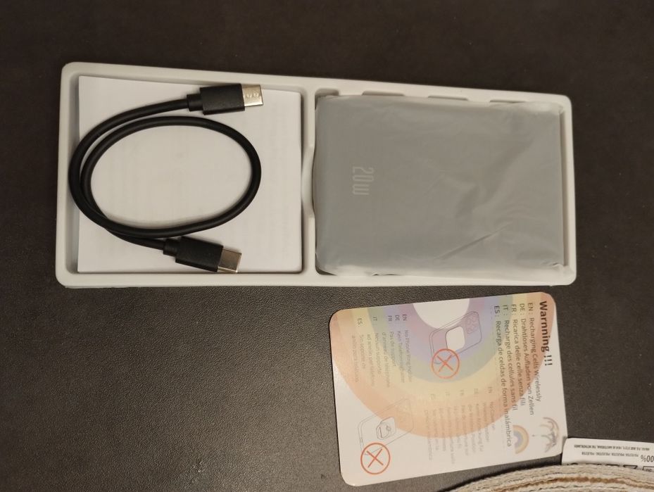 Powerbank 20wat indukcja Ntaaano mp051