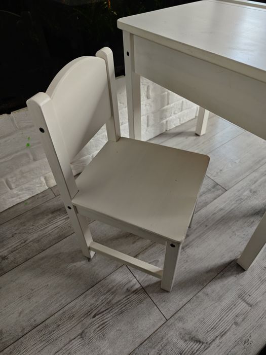 Biurko, stolik + krzesełko ikea Sundvik