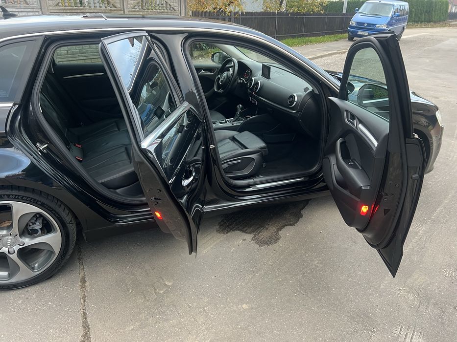 AUDI A3 8V Sportback   1.4B   Automat