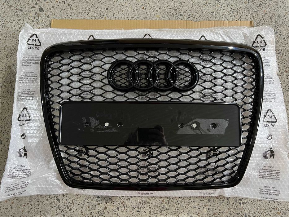 решетка а6 с6 Решітка радиатора Audi a6 c6 s6 rs6